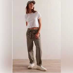 We The Free Hayden Carpenter Olive Pull-On Straight Pants